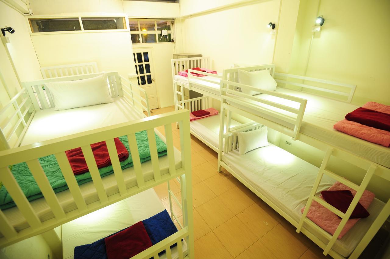 Phi Phi Bucket Hostel Esterno foto
