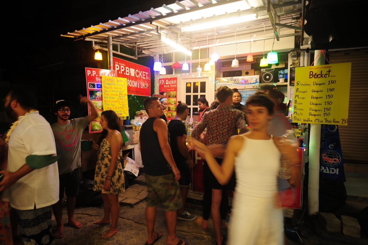 Phi Phi Bucket Hostel Esterno foto