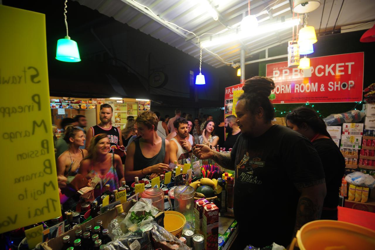 Phi Phi Bucket Hostel Esterno foto