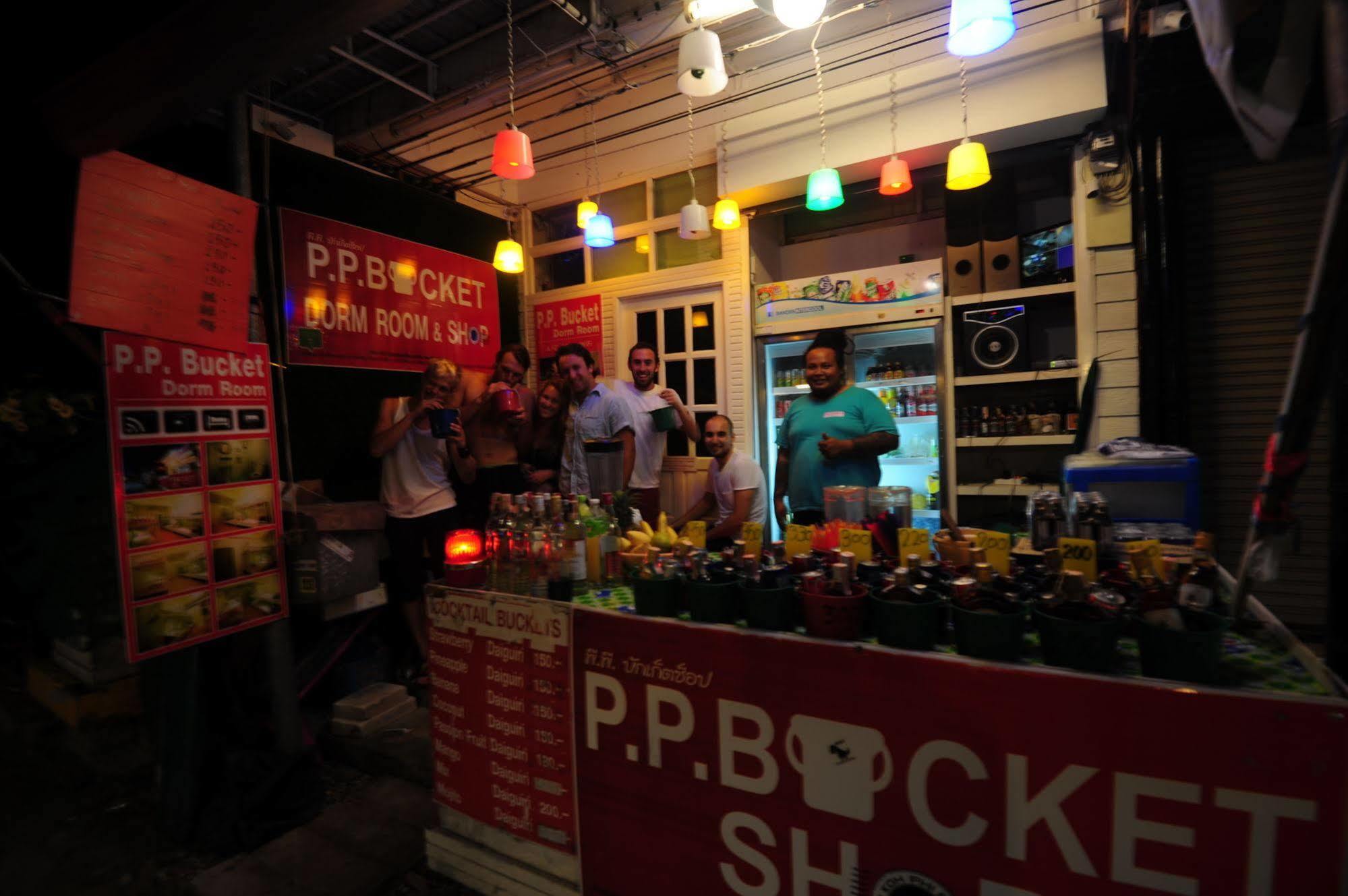 Phi Phi Bucket Hostel Esterno foto